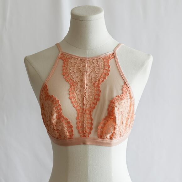 Victoria's Secret Peach Lace Bralette size M - Picture 1 of 4